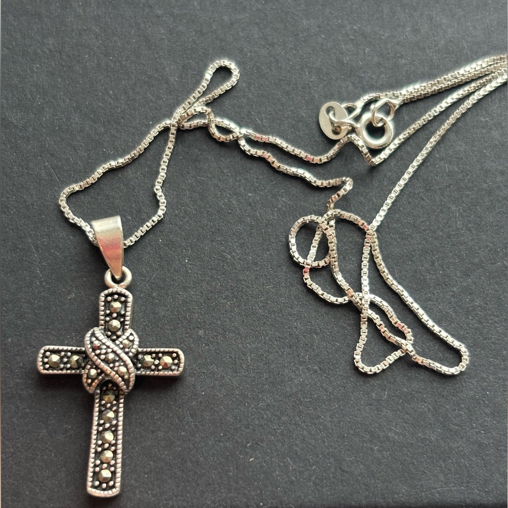 sparkly marcasite cross pendant necklace